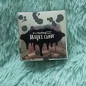 Mac limited edition Eye Gloss